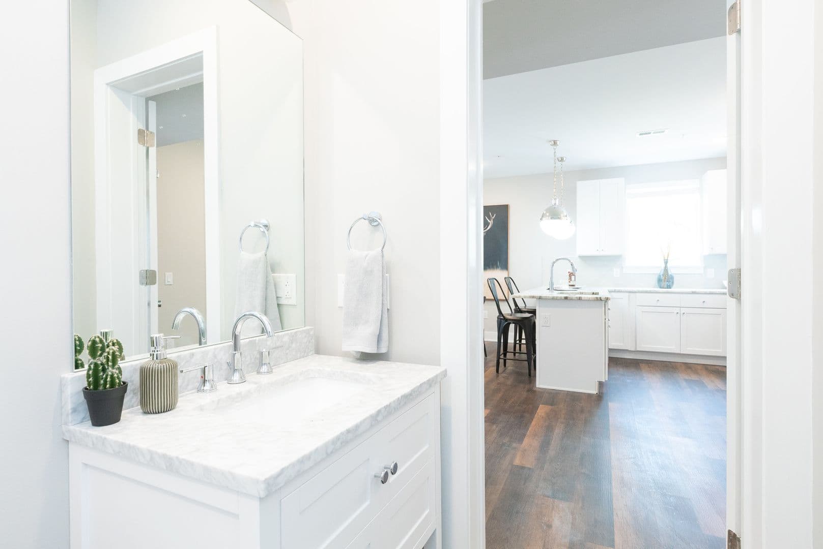 Philadelphia Apartment: Germantown Square: 45 W Haines St