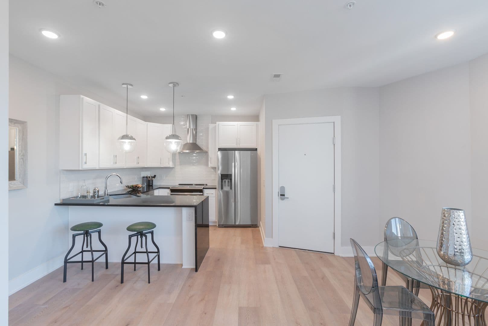 Philadelphia Apartment: 1513-1517 Ridge Avenue