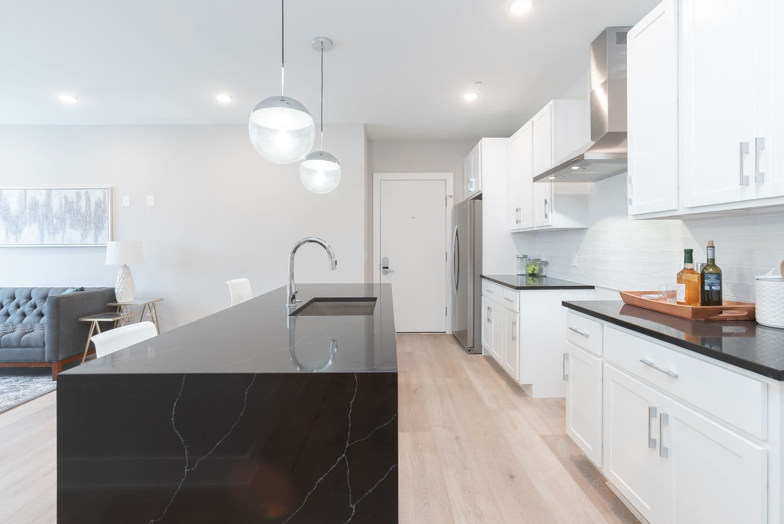 Philadelphia Apartment: 1513-1517 Ridge Avenue