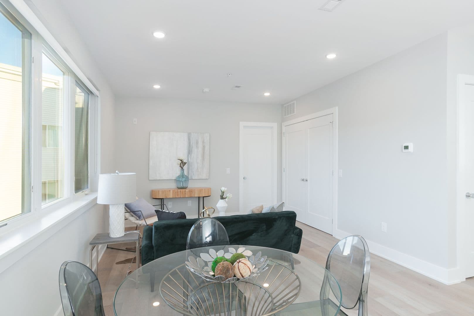 Philadelphia Apartment: 1513-1517 Ridge Avenue