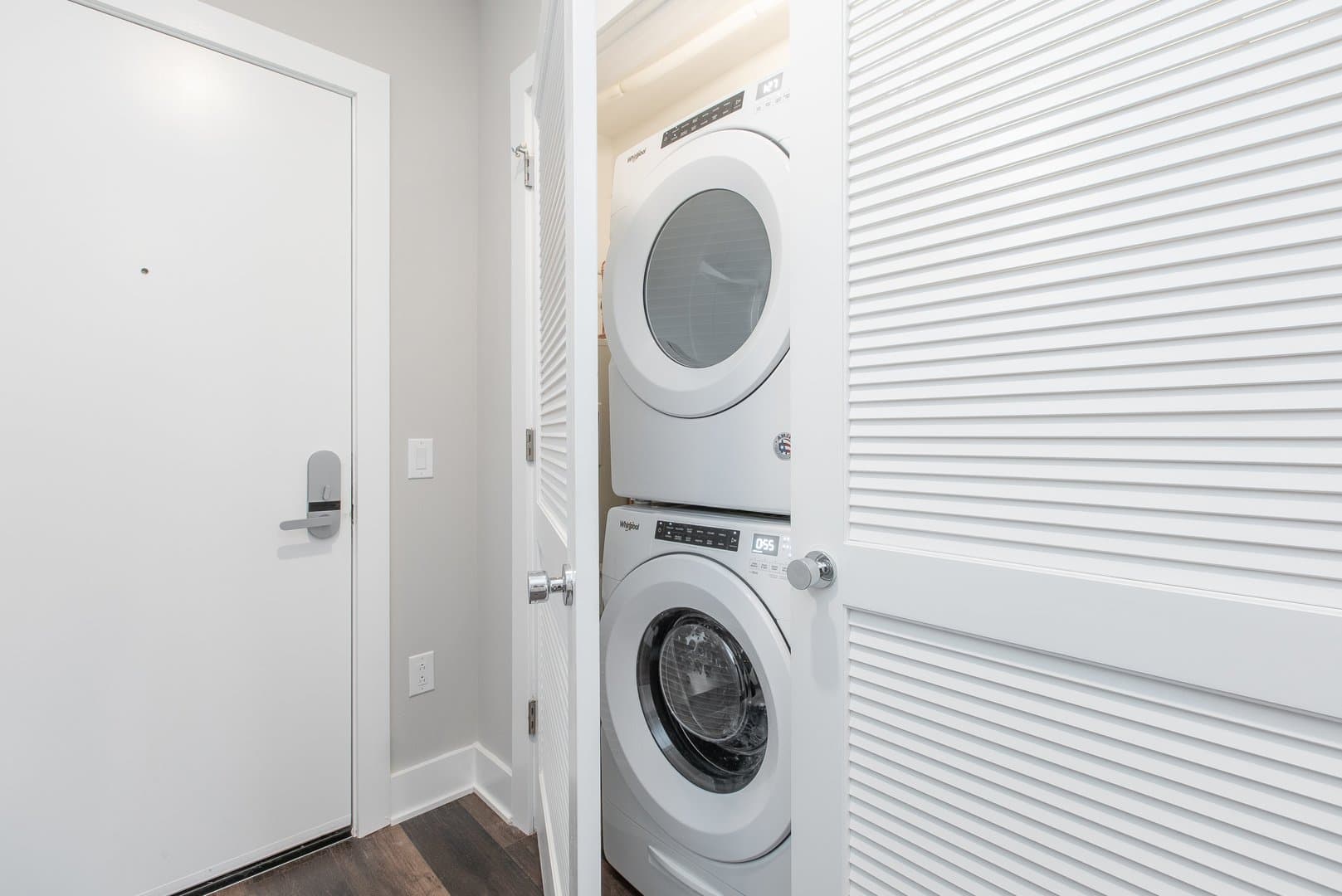 Philadelphia Apartment: Germantown Square: 45 W Haines St