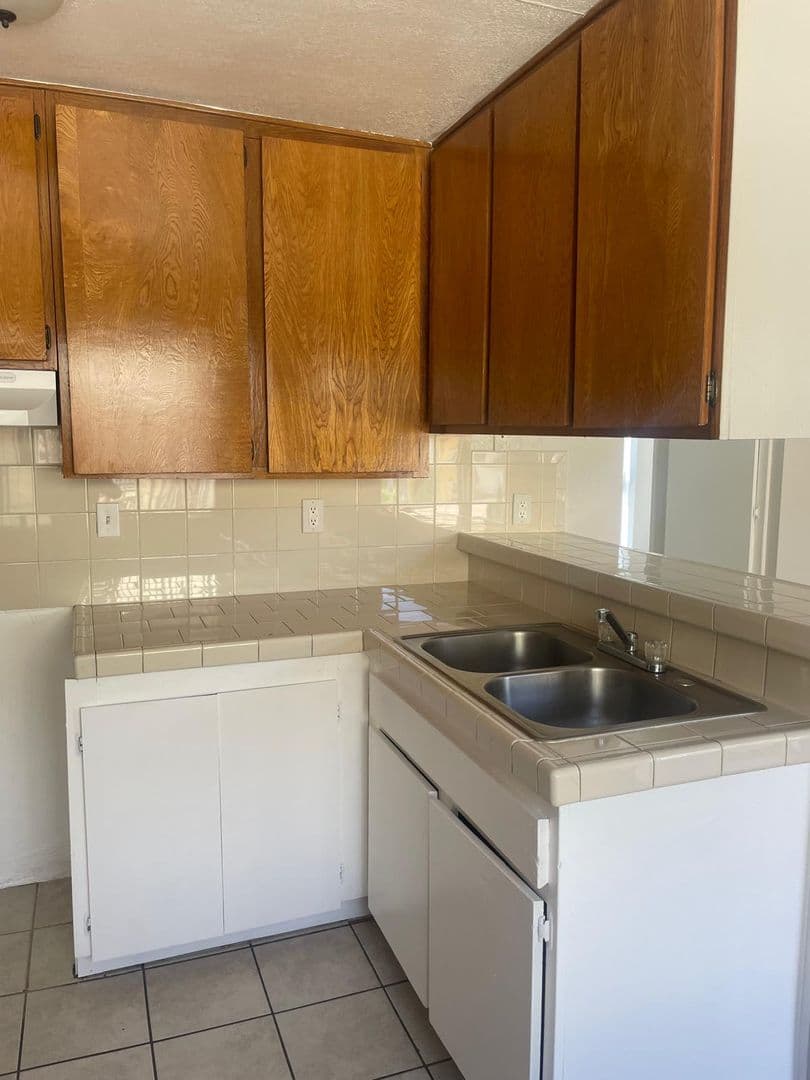 Victorville Apartment: 16354 Pebble Beach Dr - Unit 116