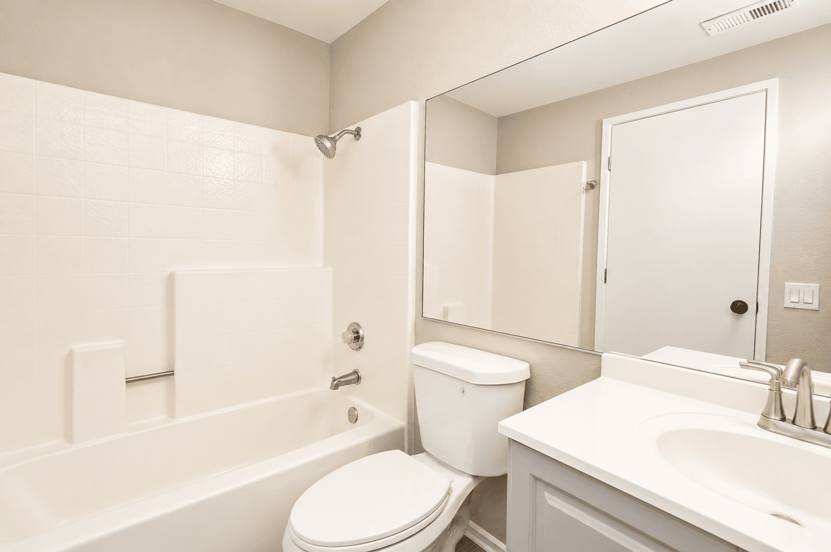 Ontario Apartment: 1112 S. Cypress Ave.