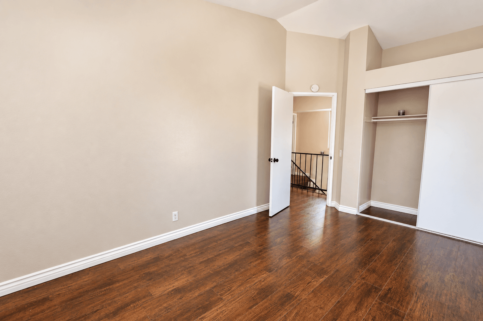 Ontario Apartment: 1112 S. Cypress Ave.