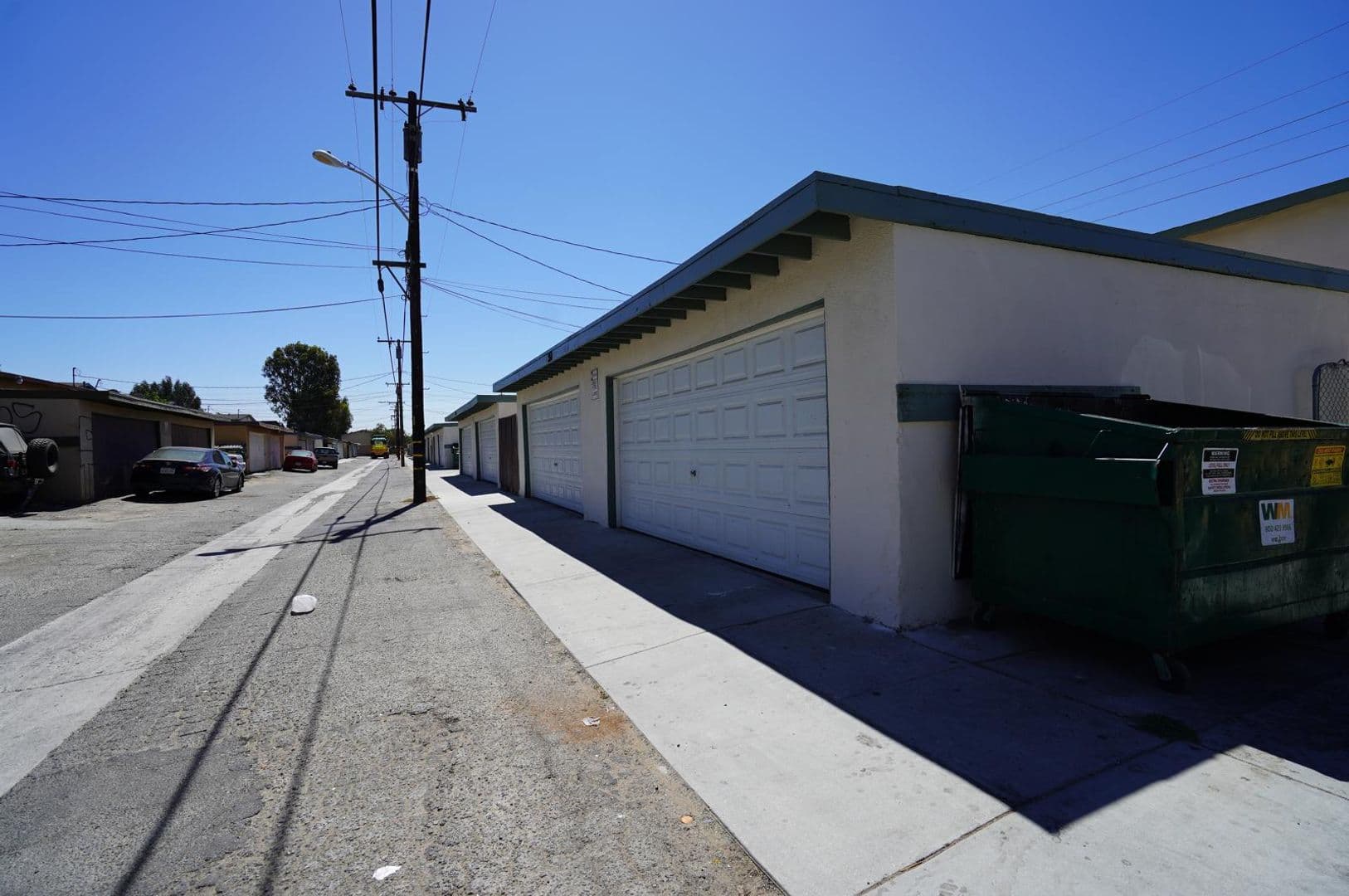 Corona Apartment: 461-587 River Rd