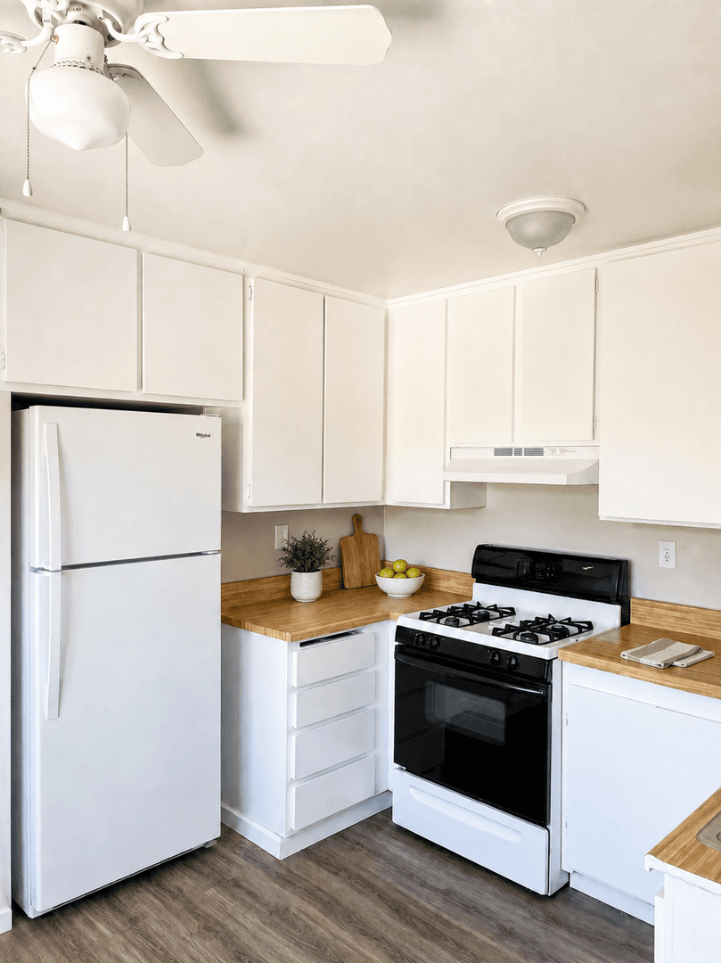 Victorville Apartment: 16358 Pebble Beach Dr - Unit 226