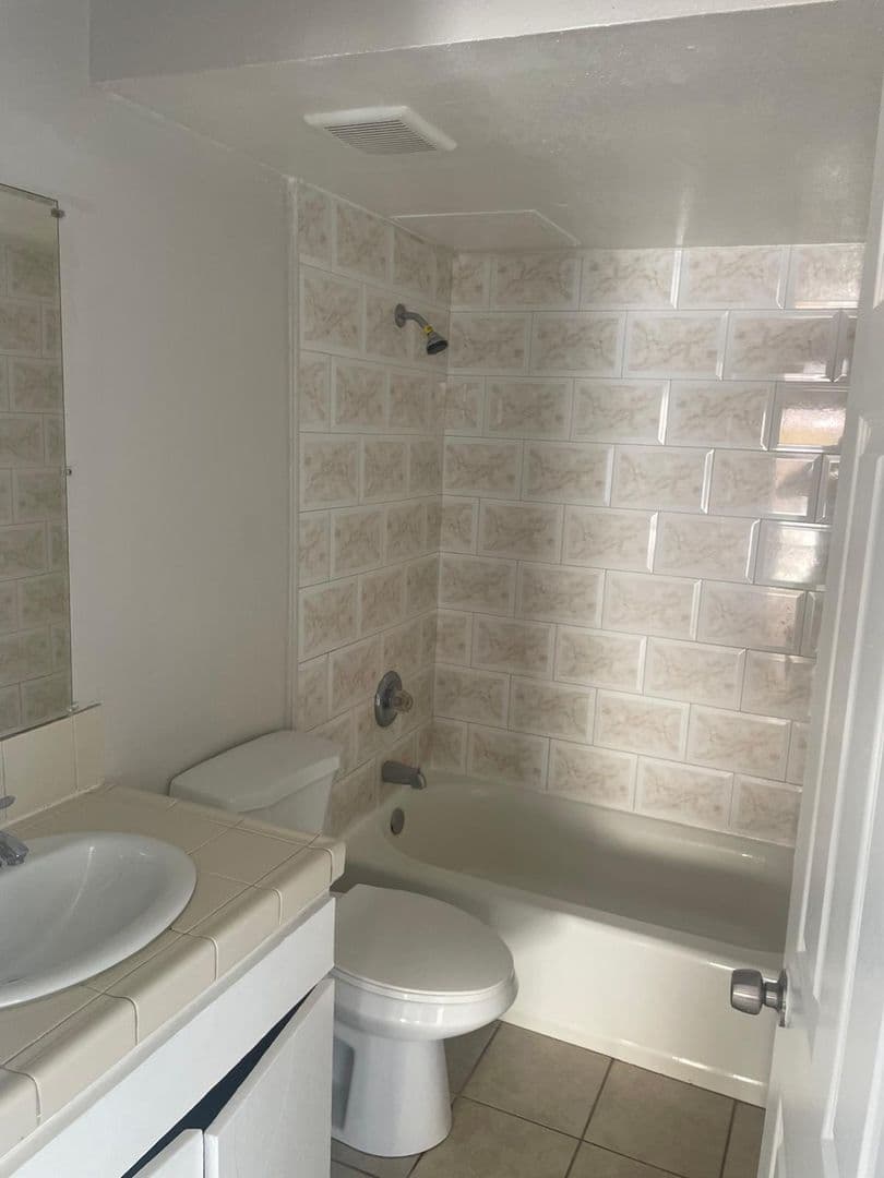 Victorville Apartment: 16354 Pebble Beach Dr - Unit 116