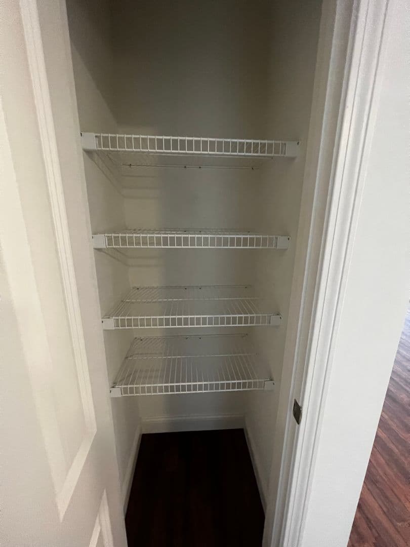 Burlington Apartment: 181 Winterberry Lane