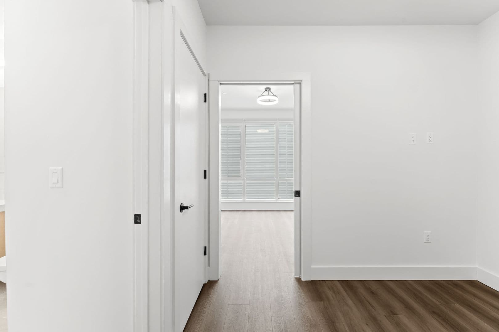 Burlington Apartment: 125 Cambrian Way