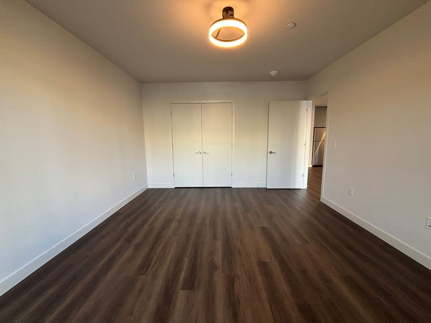 Burlington Apartment: 125 Cambrian Way