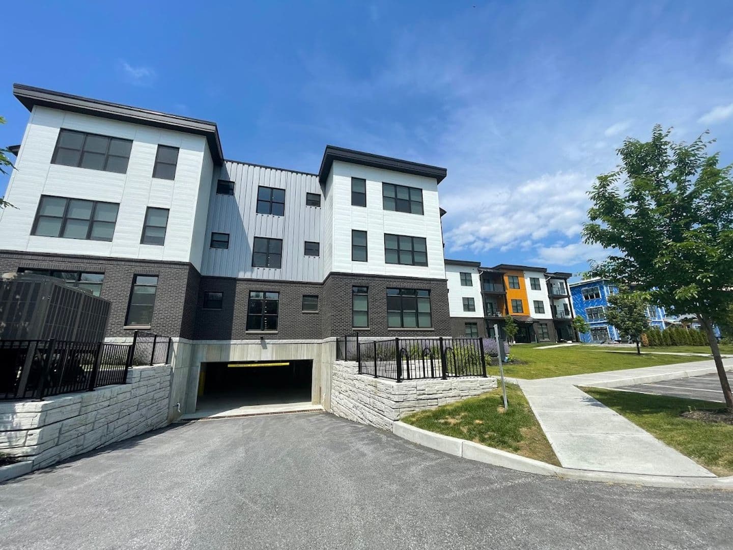Colchester Apartment: 121 Shea Drive