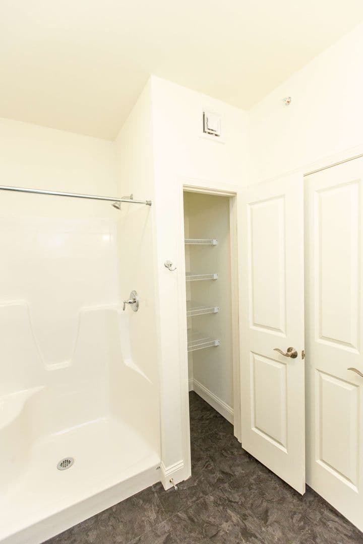 Burlington Apartment: 181 Winterberry Lane