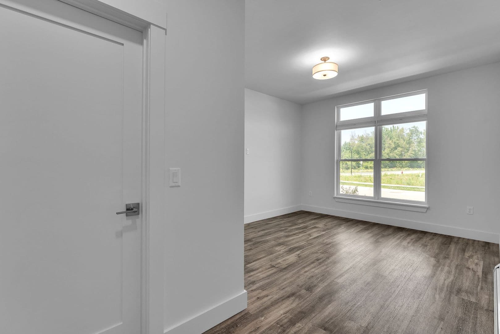 Colchester Apartment: 121 Shea Drive