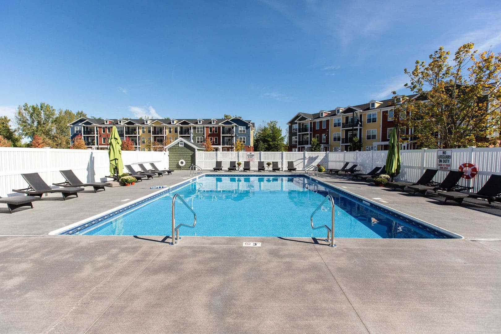 Burlington Apartment: 195 Bayberry Circle