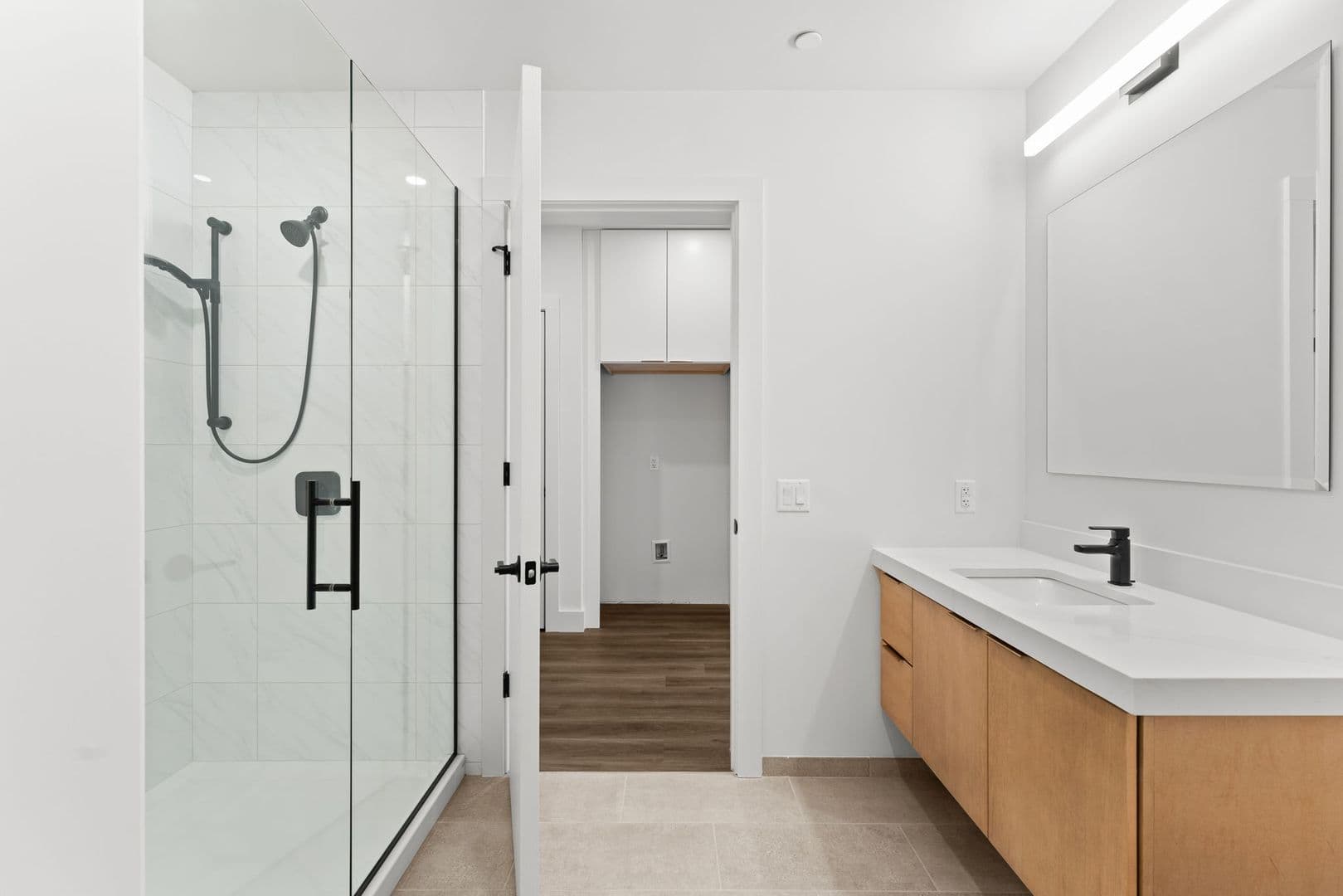 Burlington Apartment: 125 Cambrian Way
