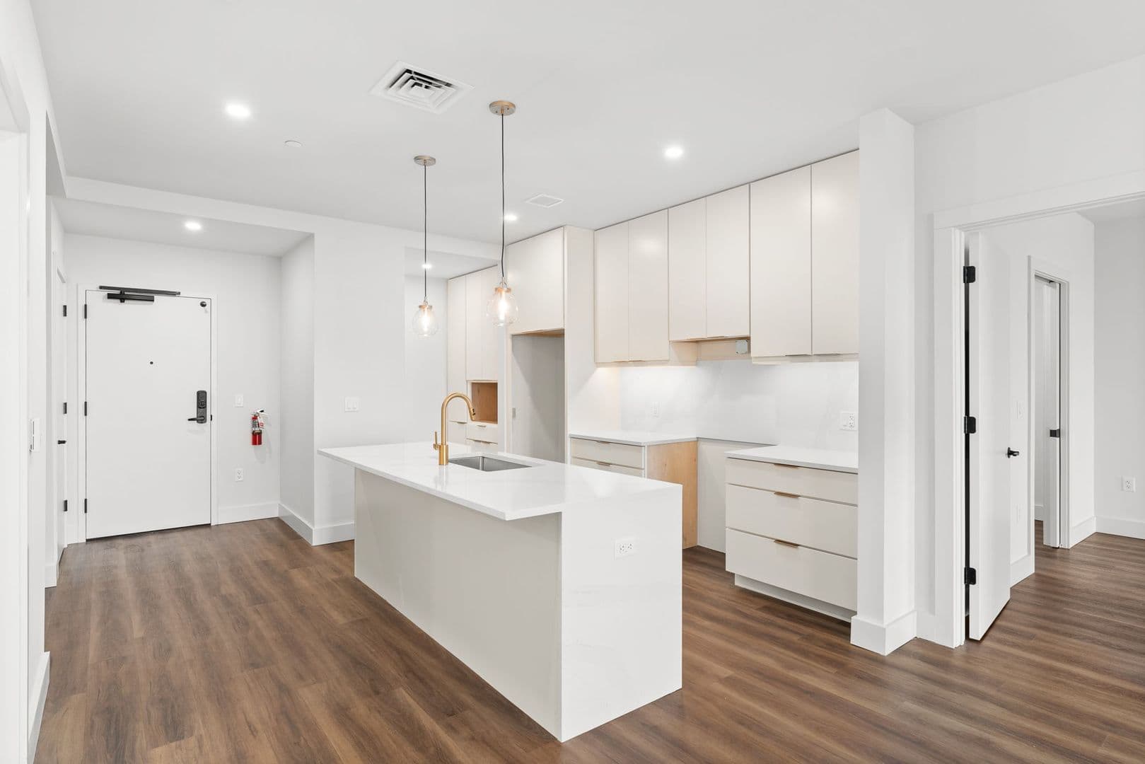 Burlington Apartment: 125 Cambrian Way