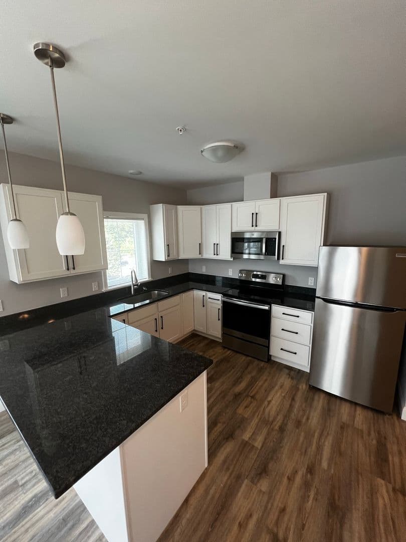 Colchester Apartment: 60 Severance Green