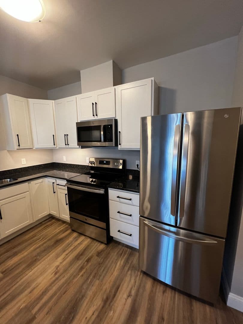 Colchester Apartment: 60 Severance Green
