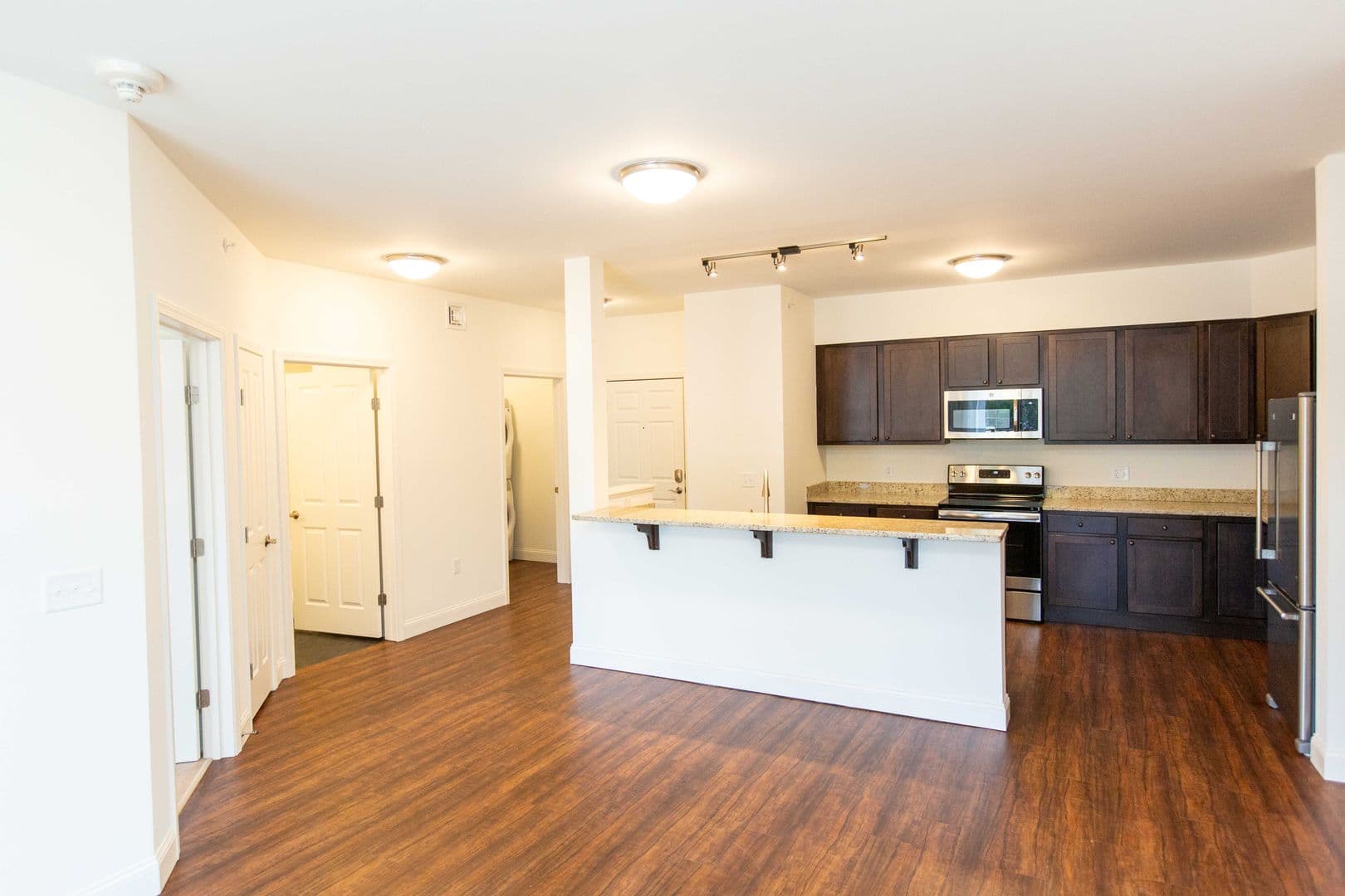 Burlington Apartment: 181 Winterberry Lane
