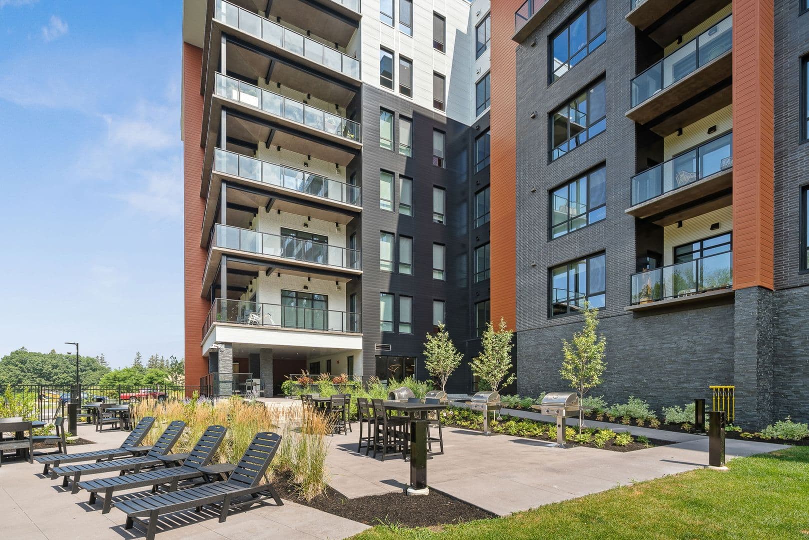 Burlington Apartment: 125 Cambrian Way