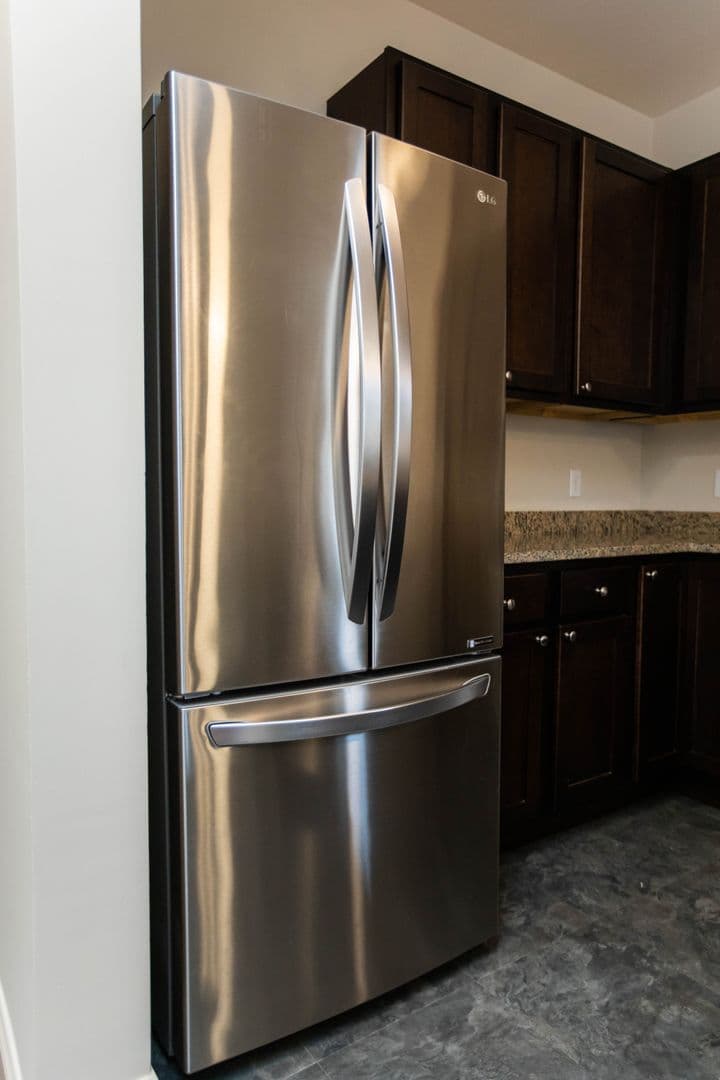 Burlington Apartment: 228 Bayberry Circle