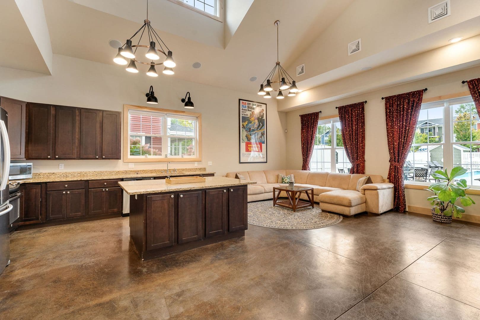 Burlington Apartment: 165 Winterberry Lane