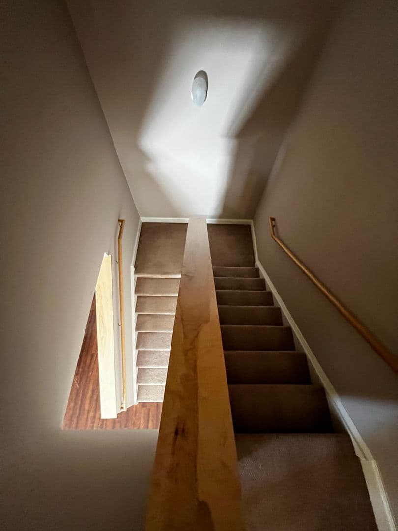 South Burlington Apartment: 127 Churchill Street