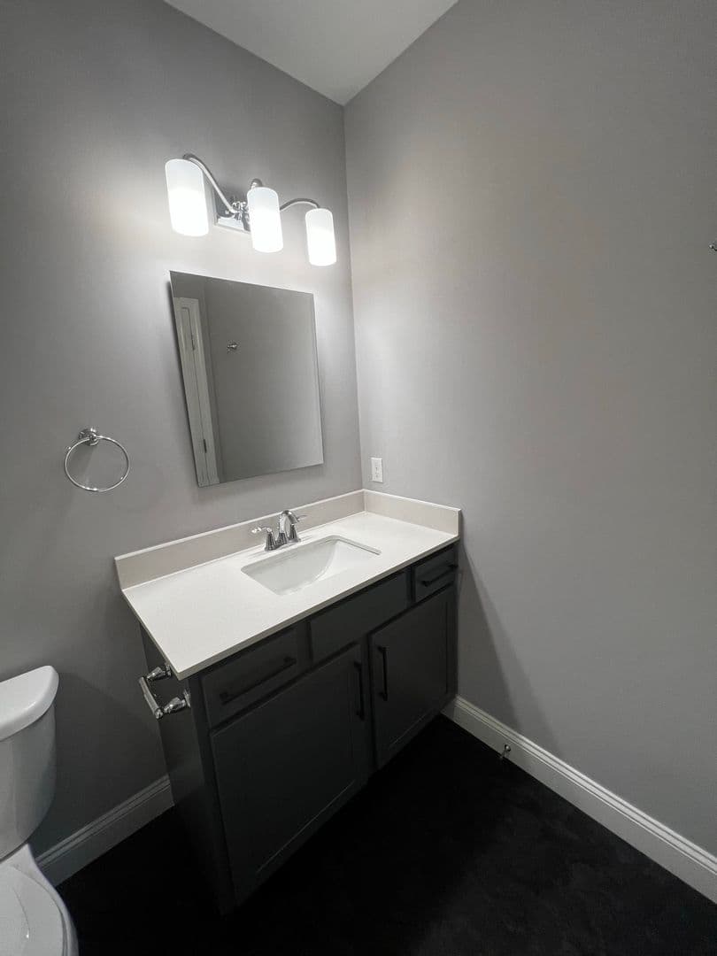 Colchester Apartment: 60 Severance Green