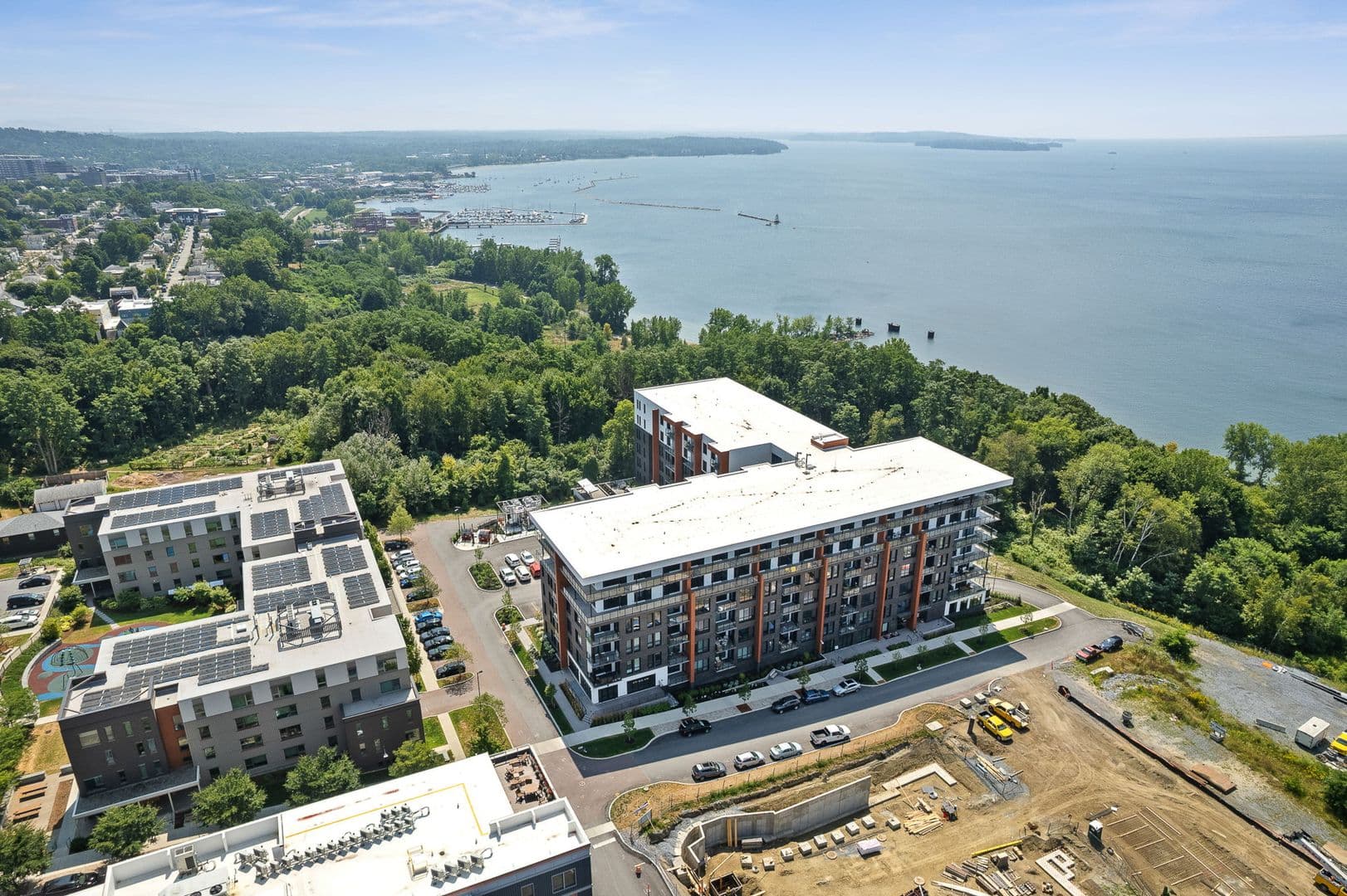 Burlington Apartment: 125 Cambrian Way