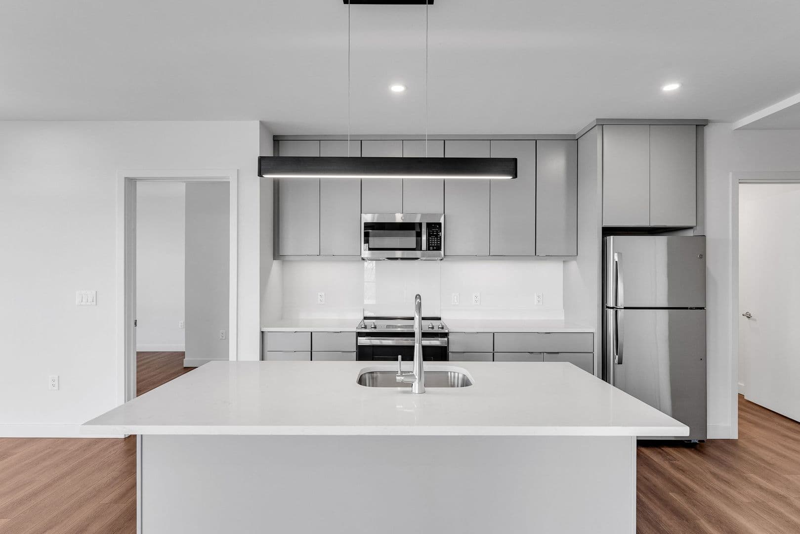 Burlington Apartment: 125 Cambrian Way