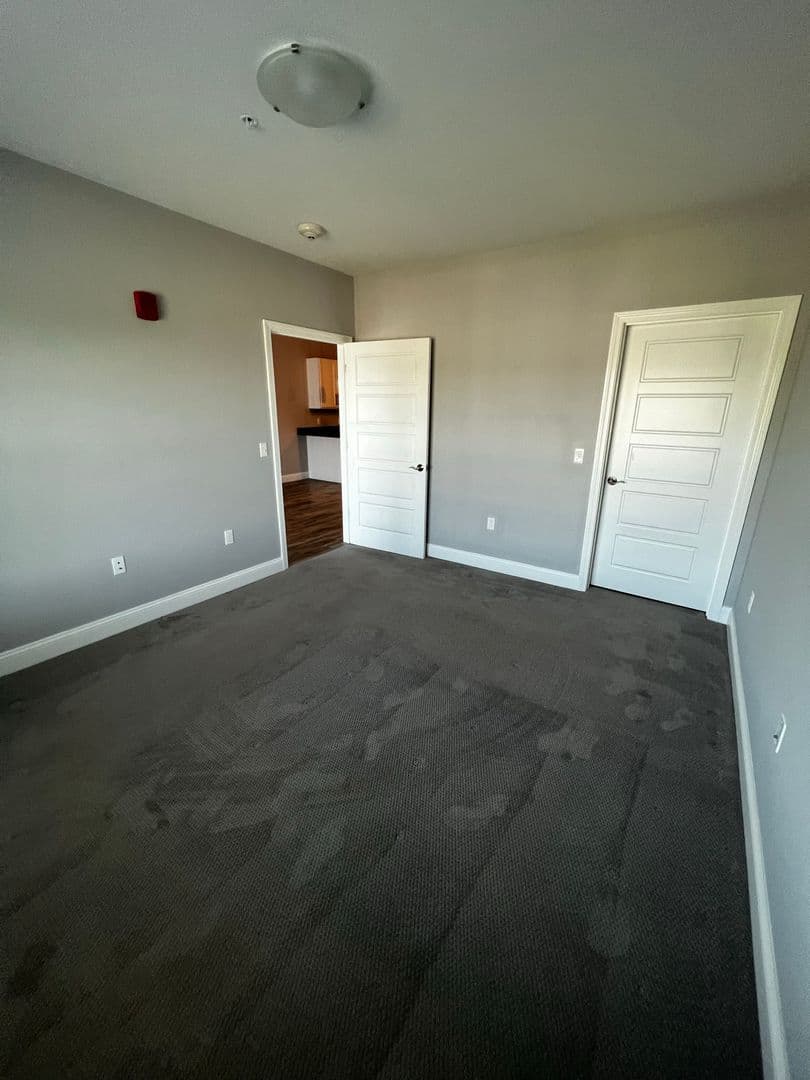 Colchester Apartment: 60 Severance Green