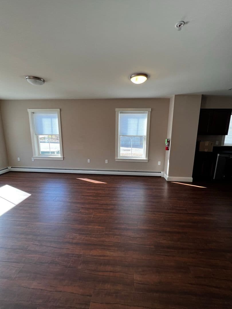 South Burlington Apartment: 127 Churchill Street