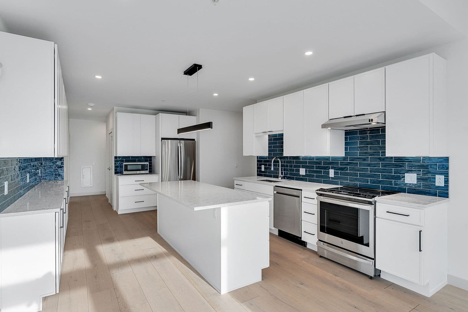 Burlington Apartment: 140 Bank Street