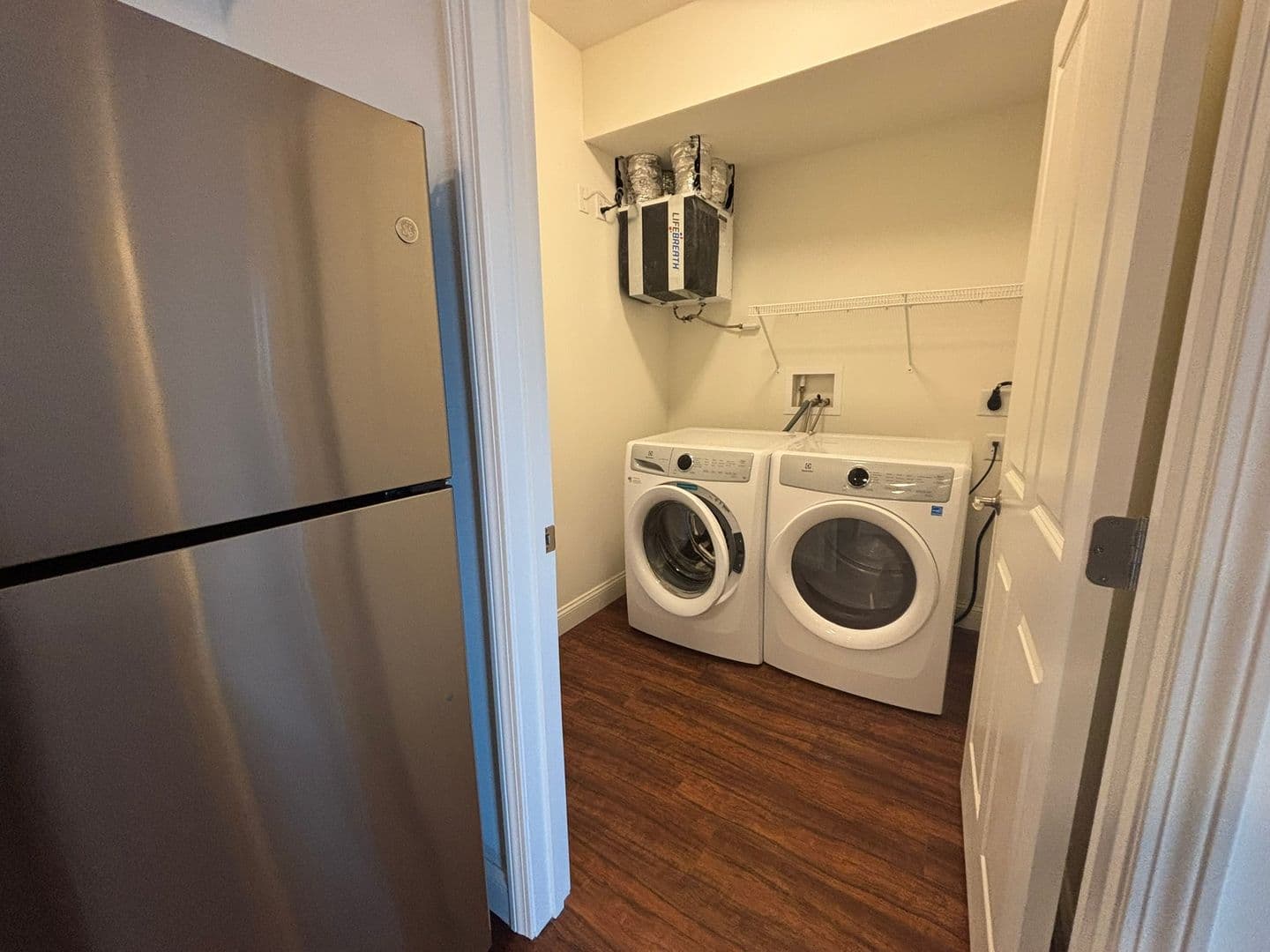 Burlington Apartment: 181 Winterberry Lane