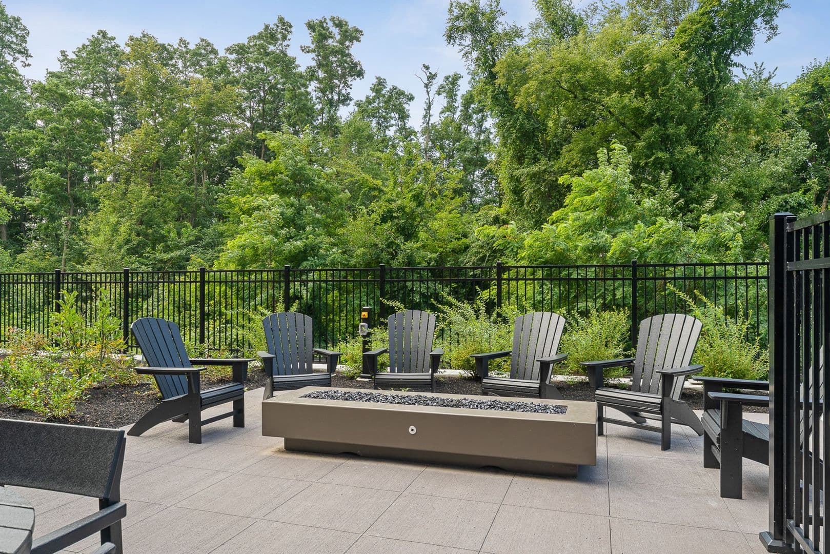 Burlington Apartment: 125 Cambrian Way