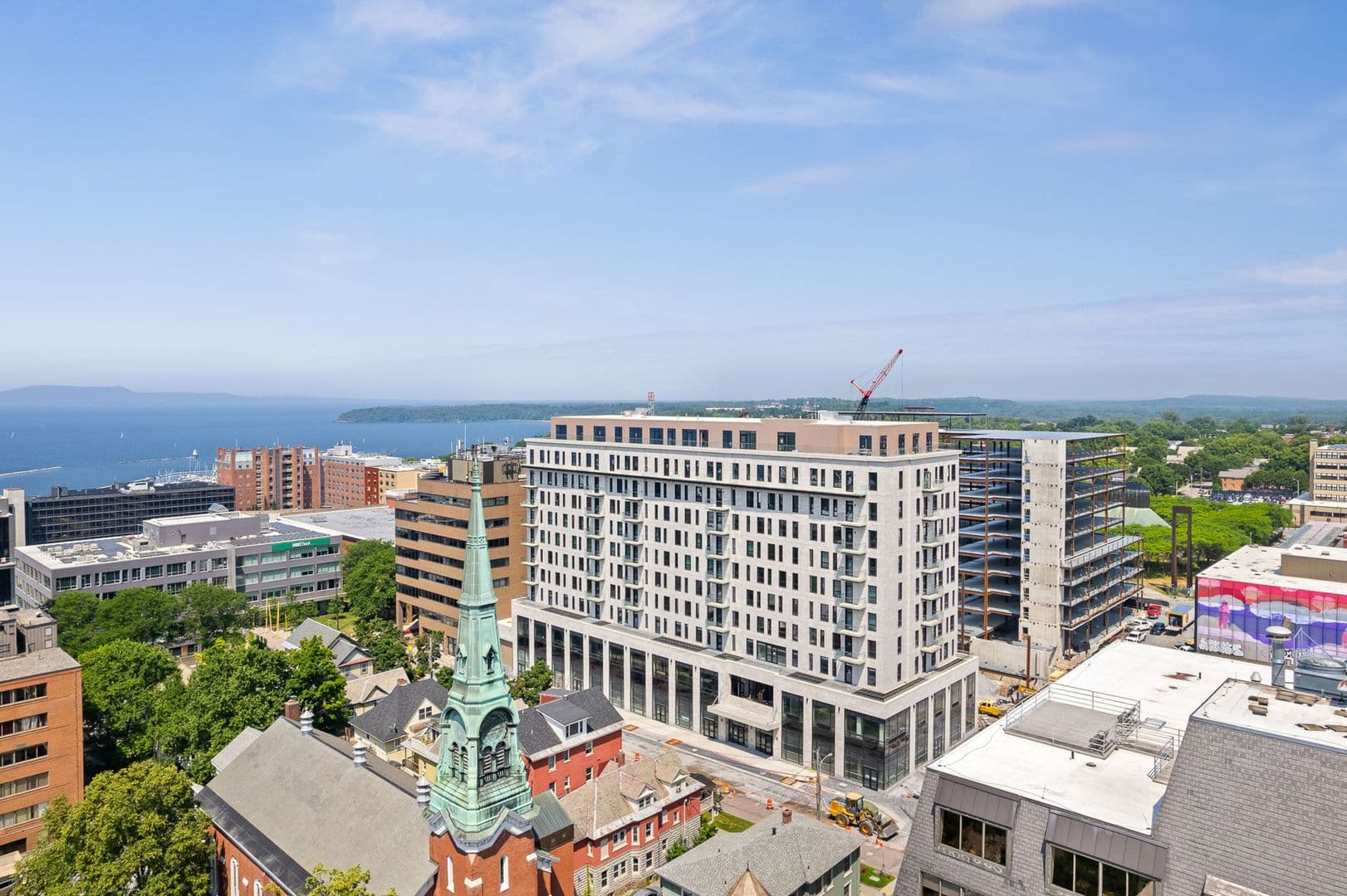 Burlington Apartment: 140 Bank Street