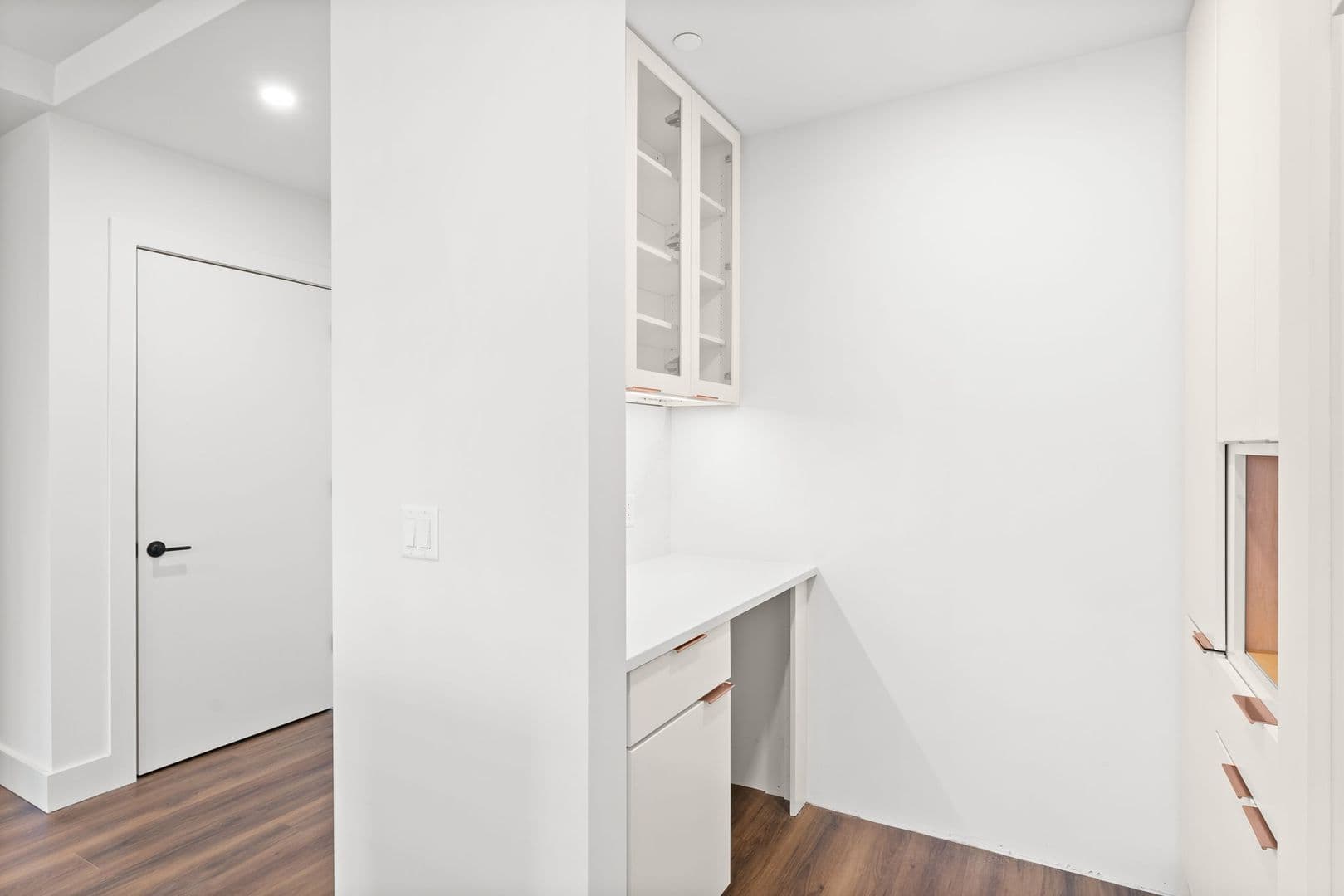 Burlington Apartment: 125 Cambrian Way