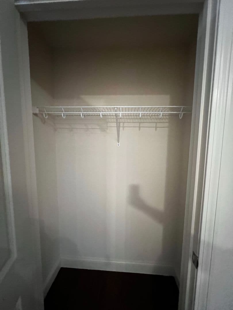 Burlington Apartment: 195 Bayberry Circle
