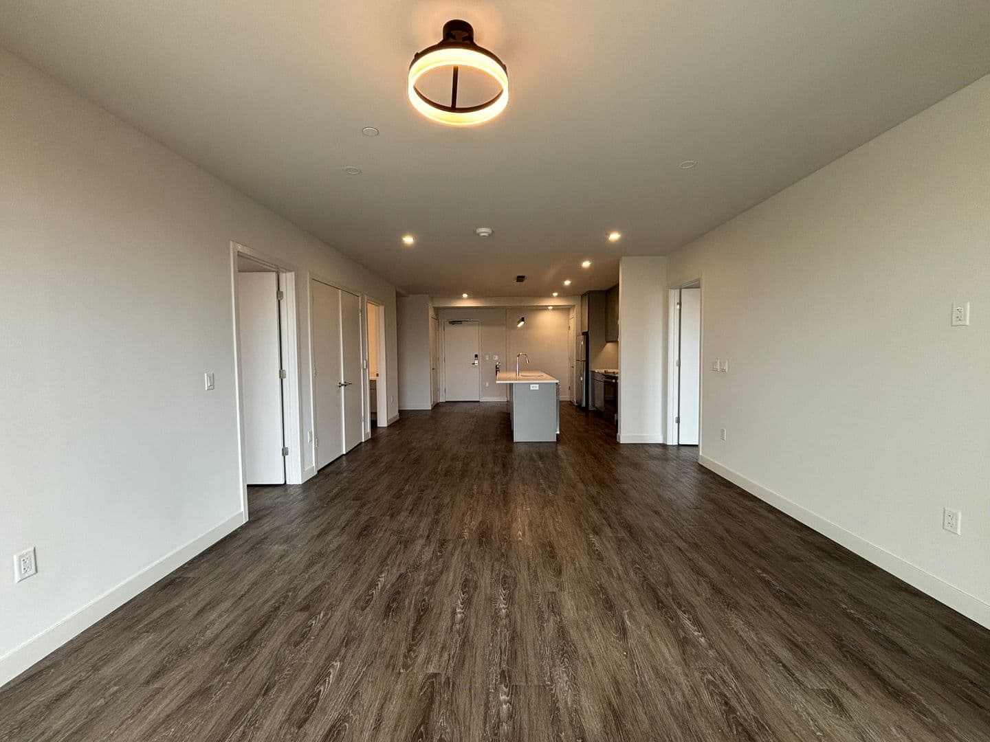 Burlington Apartment: 125 Cambrian Way