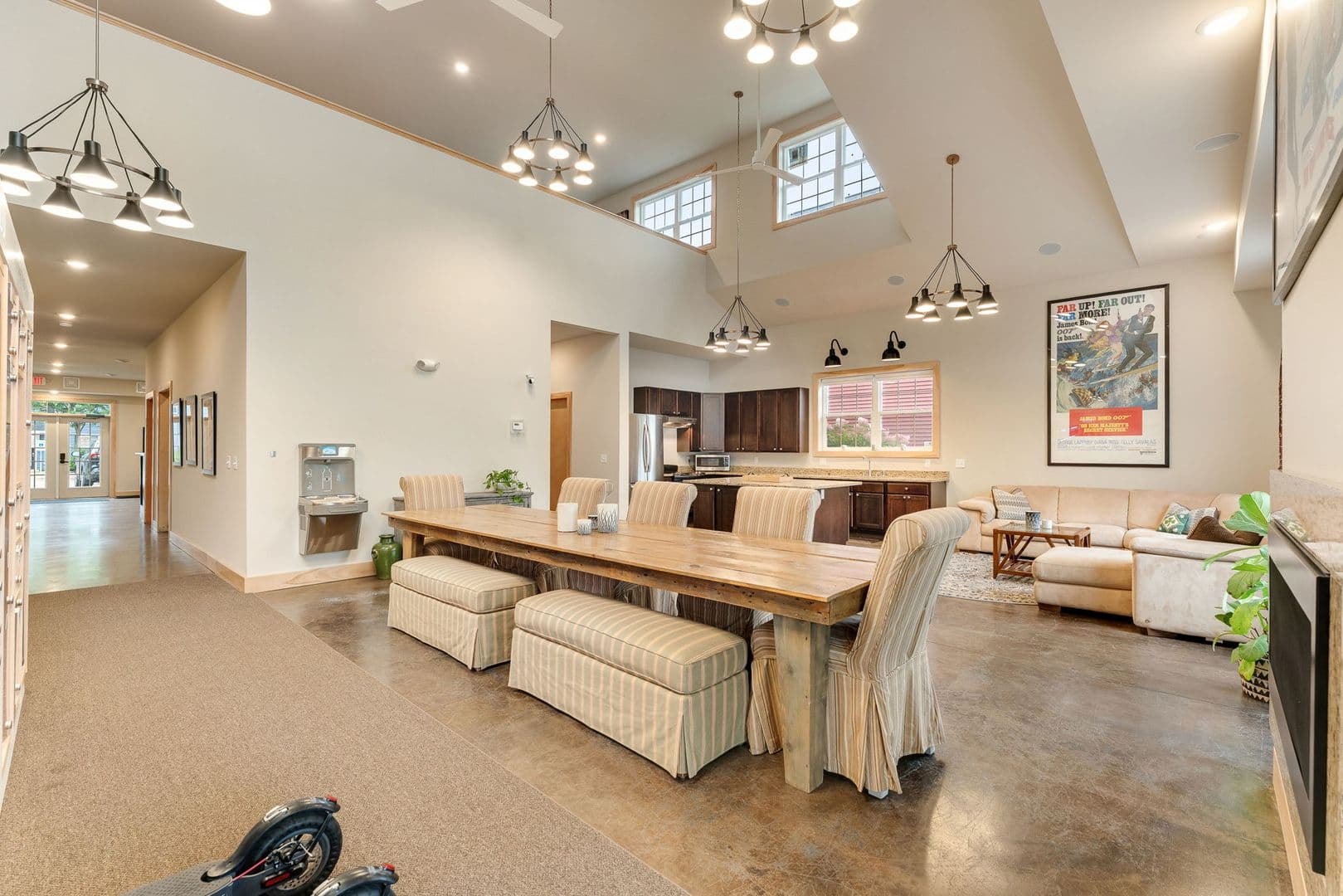 Burlington Apartment: 165 Winterberry Lane
