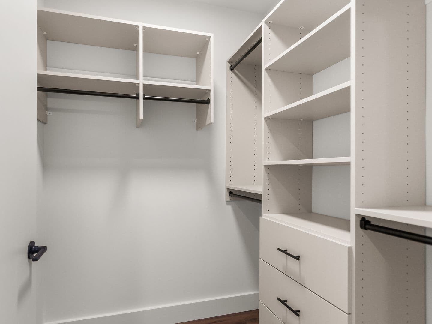 Burlington Apartment: 125 Cambrian Way