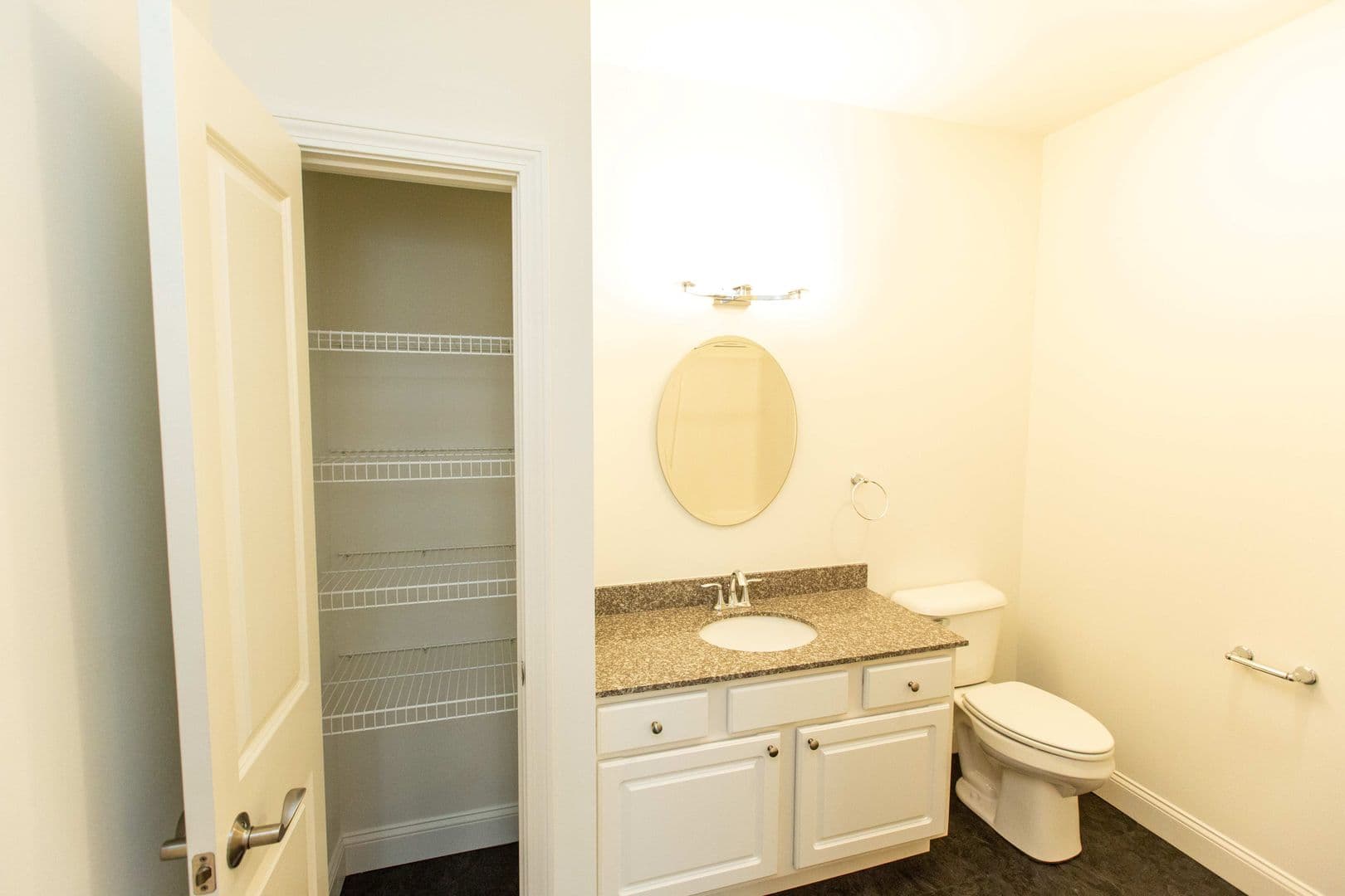 Burlington Apartment: 181 Winterberry Lane