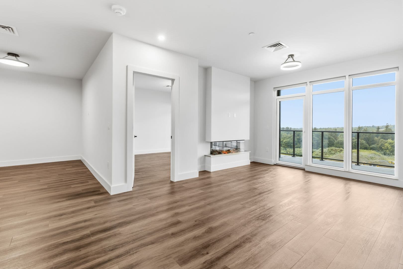 Burlington Apartment: 125 Cambrian Way
