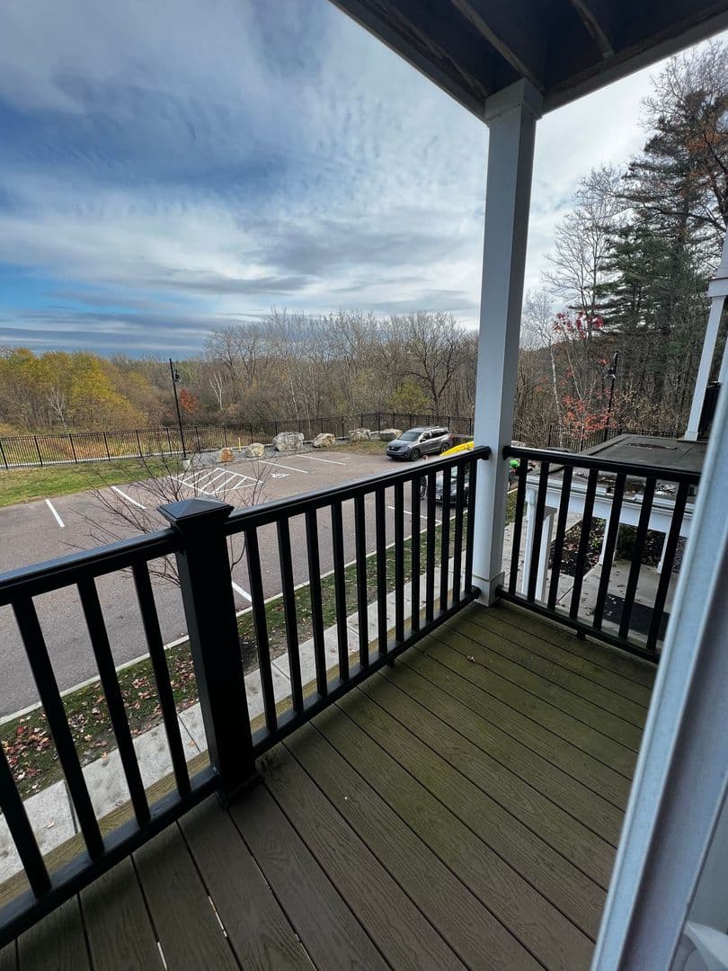 Burlington Apartment: 181 Winterberry Lane