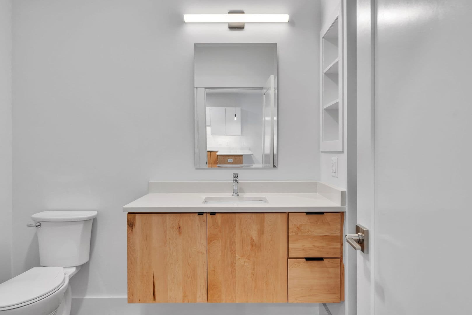 Colchester Apartment: 121 Shea Drive