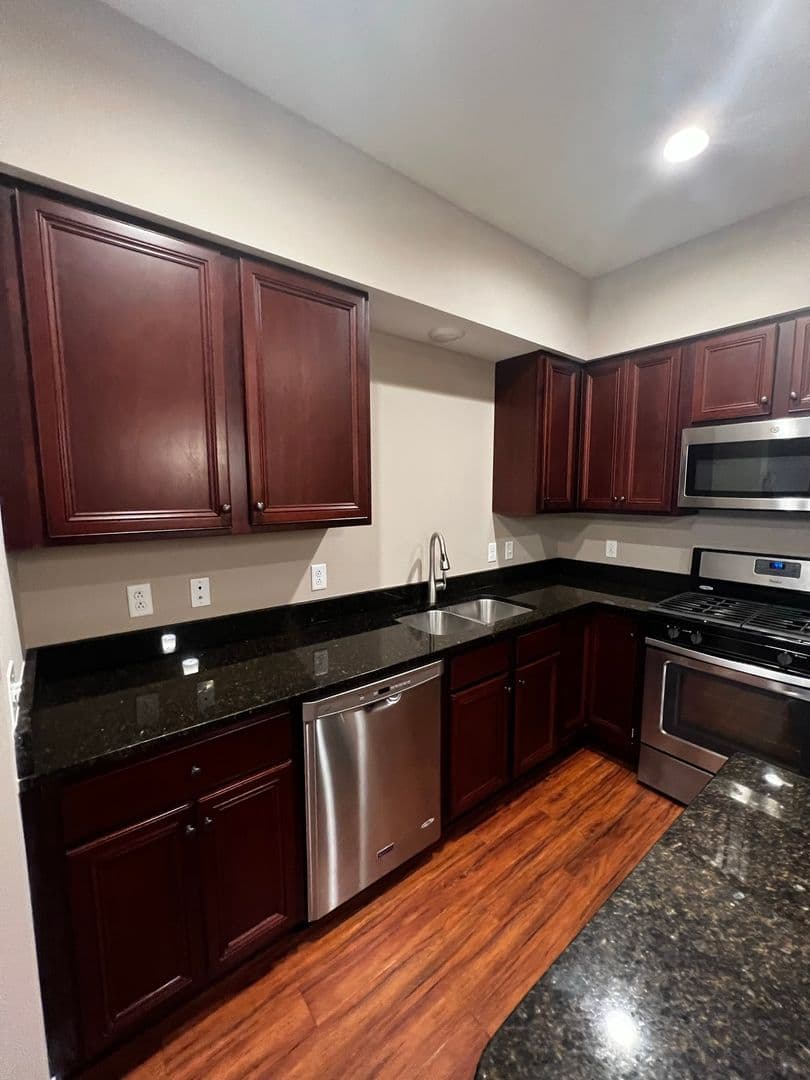 South Burlington Apartment: 127 Churchill Street