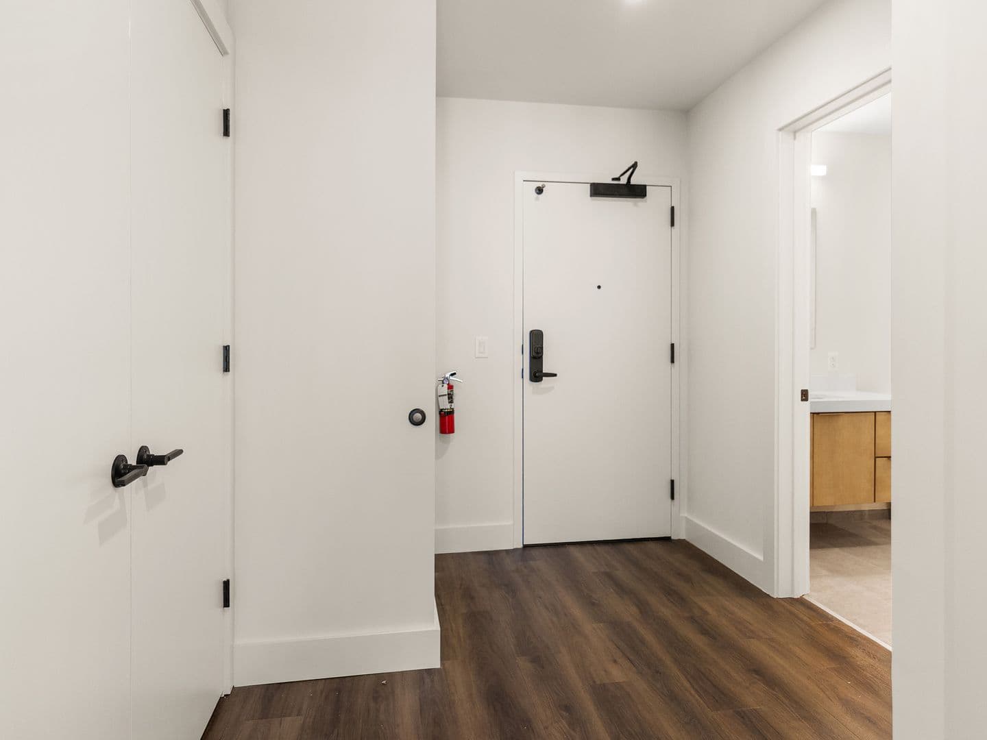 Burlington Apartment: 125 Cambrian Way