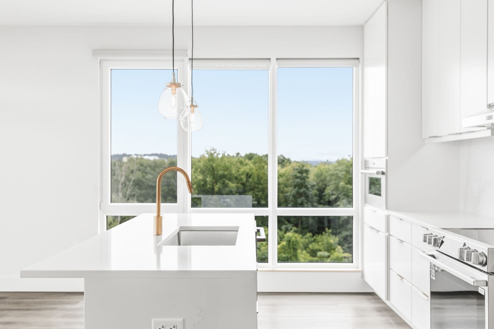 Burlington Apartment: 125 Cambrian Way