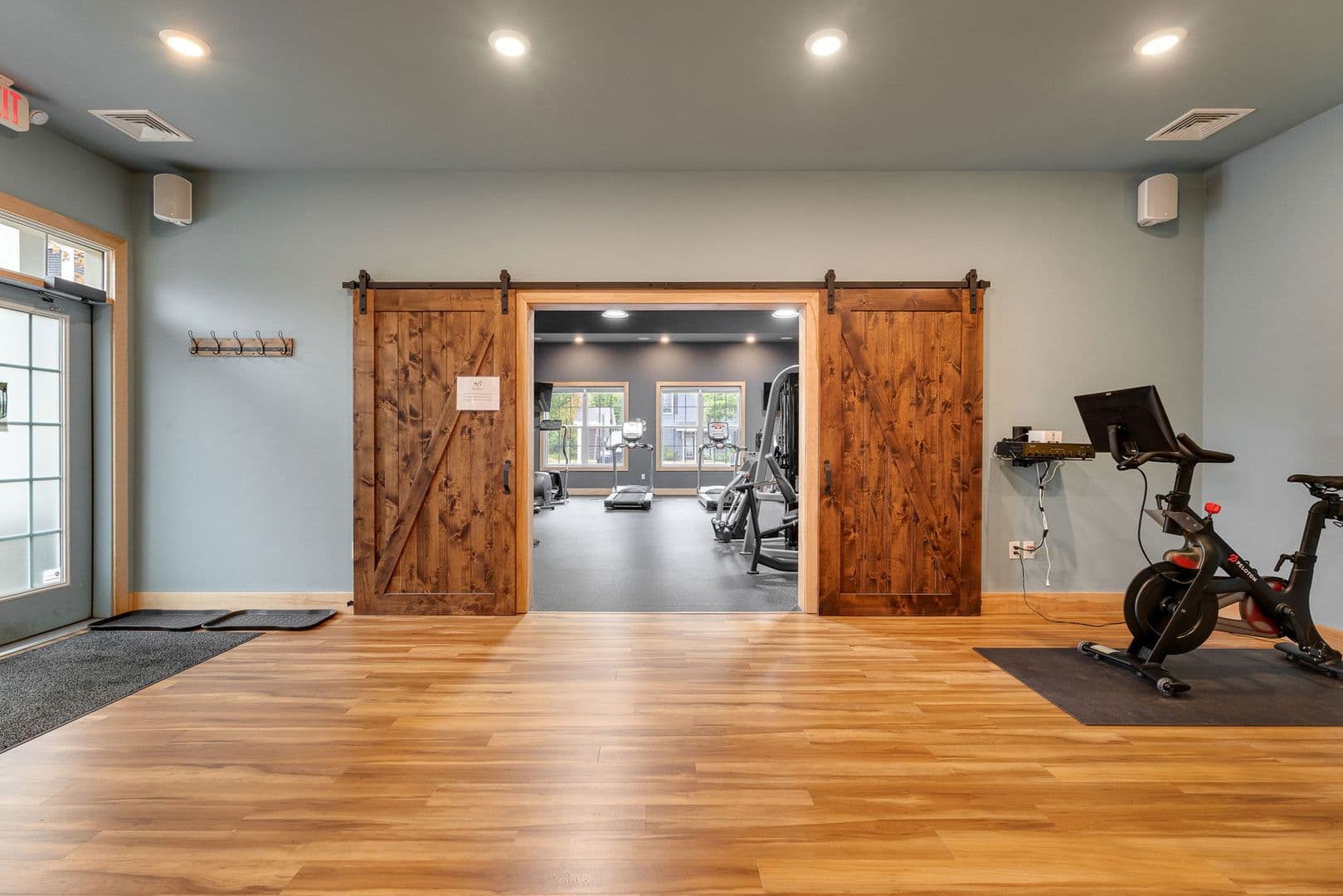Burlington Apartment: 165 Winterberry Lane
