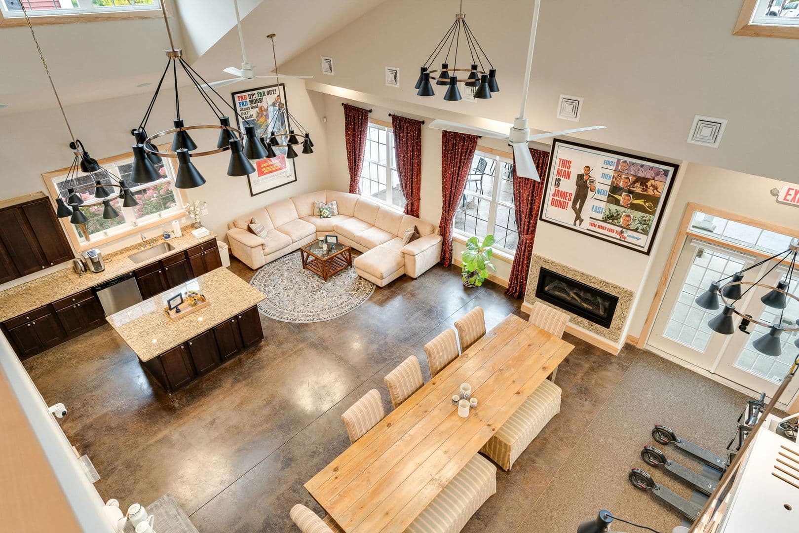 Burlington Apartment: 165 Winterberry Lane